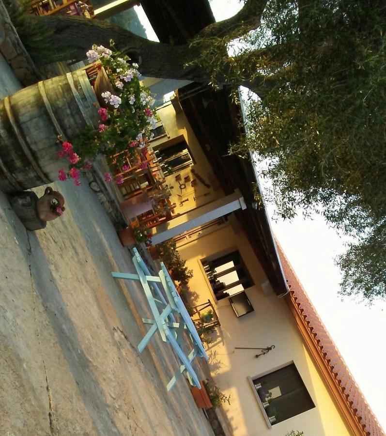 B&B La Taerra Loiri Porto San Paolo Exterior foto